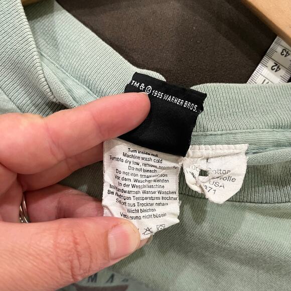 VTG Warner Brothers Looney Tunes Wile E Coyote Well Dressed Rustler T Shirt Sz L - Picture 8 of 10